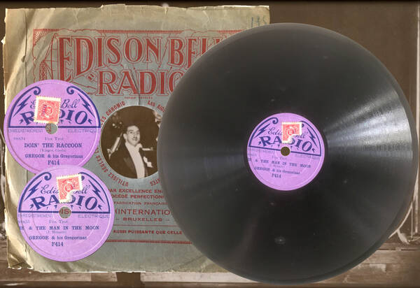 Edison Bell Radio F414